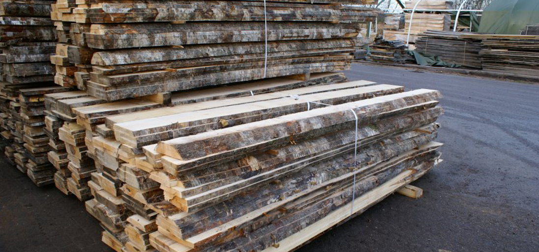 Unedged birch lumber